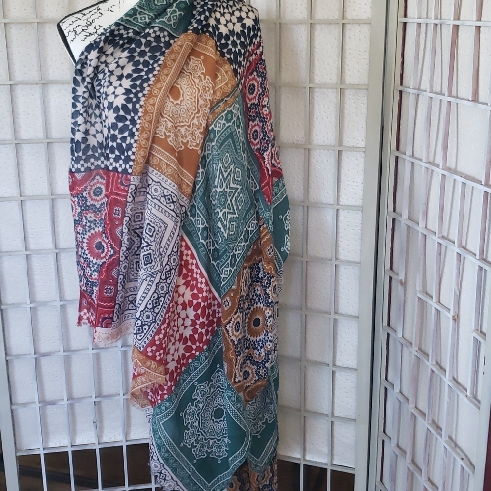 Boho Mandala multicolor scarve - Picture 3 of 4